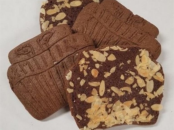 SPECULAAS BROKKEN MET AMANDELEN